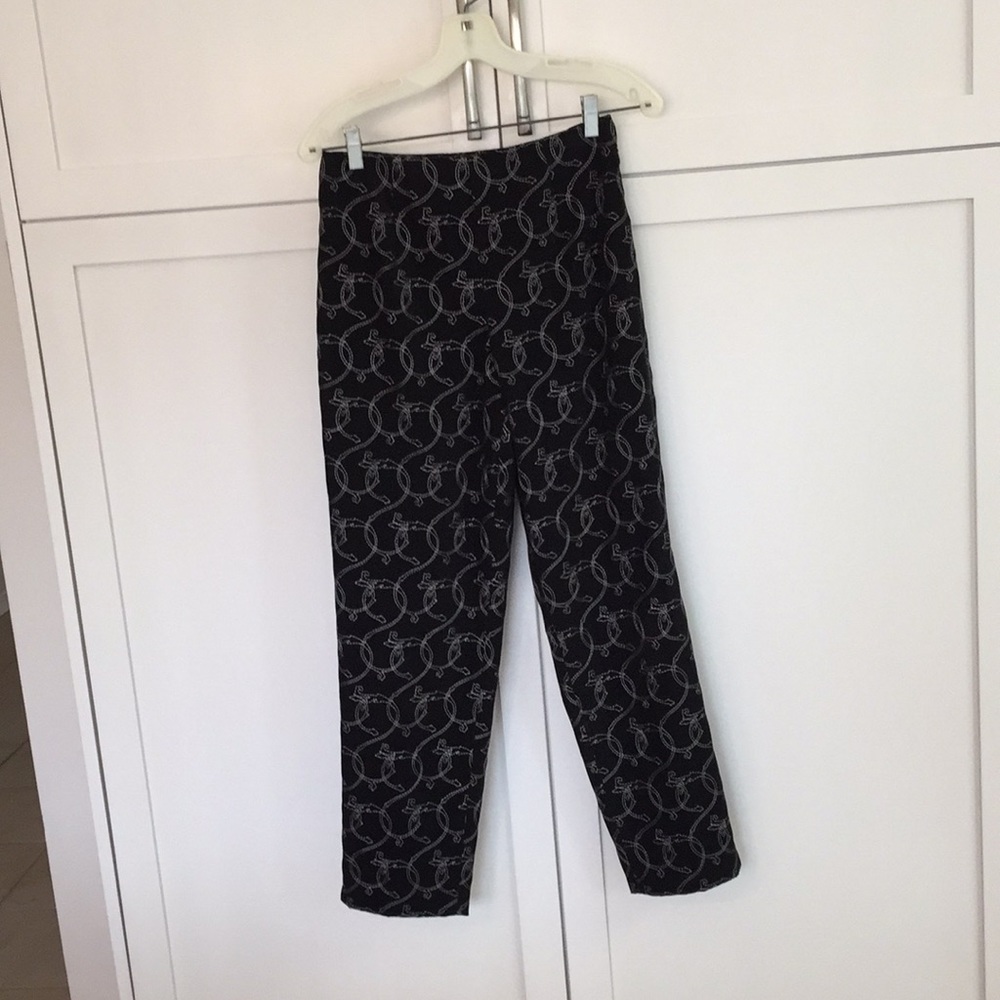 🌻Vintage TALBOTS Petite Black pants, embroidered and fully lined.